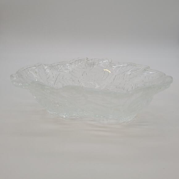 Vintage Intricately‎ Textured Grapes and Leaves Designed Clear Glass Dish - Picture 1 of 7